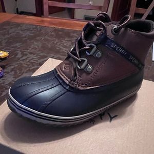Sperry Bowline boot kid 13M NWT